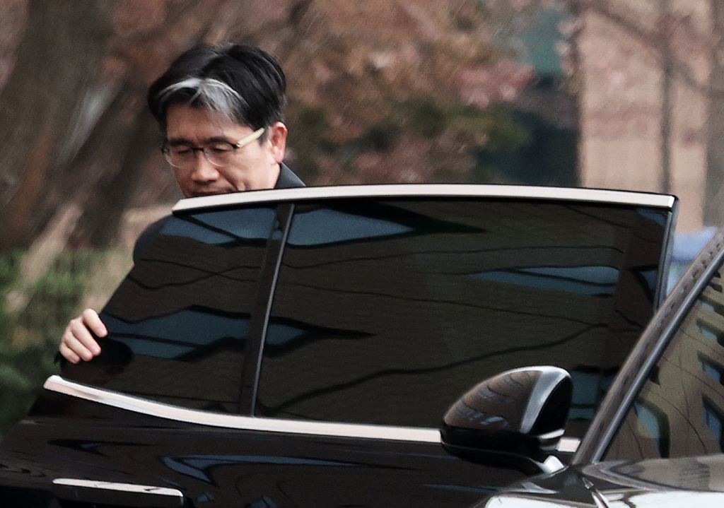 오동운 공수처장이 30일 경기도 과천시 정부과천청사 고위공직자범죄수사처로 출근하고 있다. /사진=뉴스1