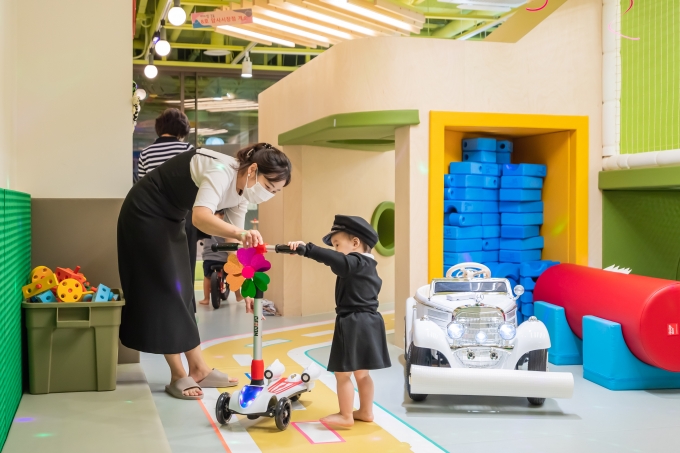 ▲아이맘강동 암사1동점 놀이돌봄 모습/사진제공=강동구