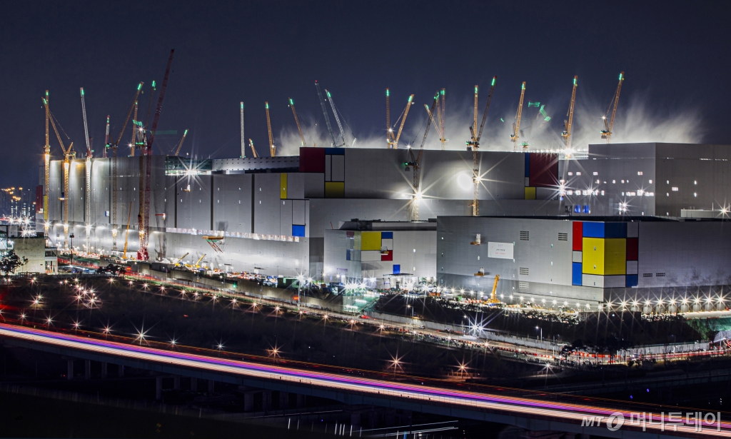 세계 최대 규모의 반도체 생산 단지인 평택 캠퍼스. /사진=평택(경기)=이기범 기자 leekb@