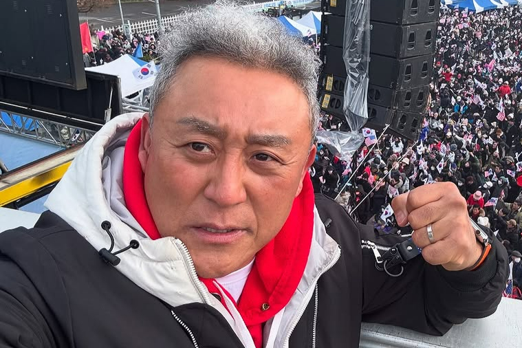 비상 계엄 해제에 아쉬움을 표해 논란이 된 배우 최준용이 자신에 대한 비판에 불편한 심기를 드러냈다. /사진=최준용 인스타그램 캡처