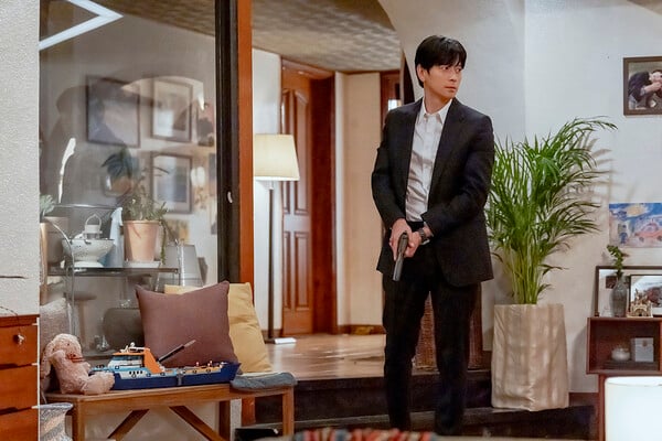 '북극성' 강동원, 사진=디즈니+