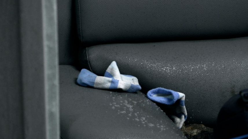 실제 고독사로 2주 만에 발견된 50대 남성의 집안 광경. 쇼파엔 누운 모습 그대로 흔적이 남았다./사진=남형도 기자