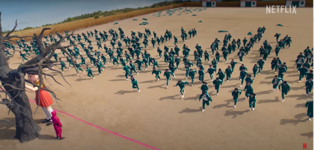  '무궁화꽃이 피었습니다' 게임 (사진: 유튜브 채널 '넷플릭스 코리아' 캡처) 