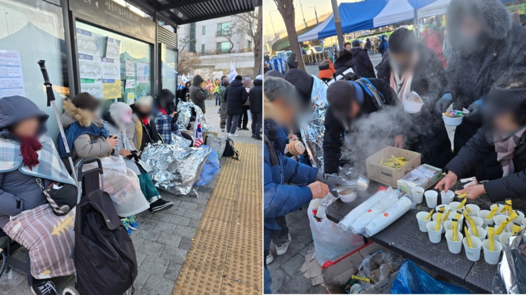 10일 오전 8시쯤 한남동 대통령 관저 인근에서 열린 보수집회 현장. 버스정류장에 앉아있는 사람들(왼쪽)과 커피와 라면 등으로 언 몸을 녹이는 사람들. /사진=이찬종 기자
