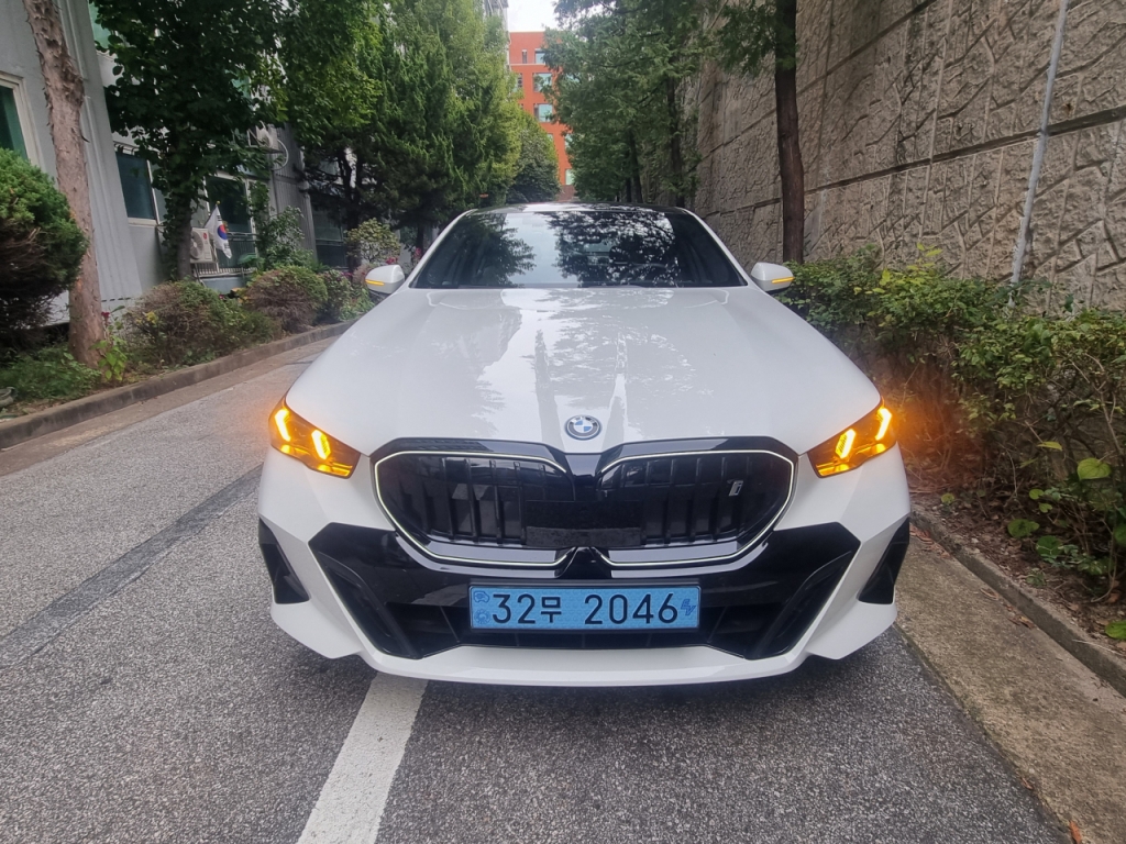 BMW 뉴 i5 eDrive 40. /사진=강주헌 기자