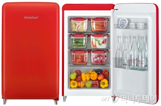 위니아의 김치냉장고 신제품 딤채 쁘띠./사진제공=위니아.