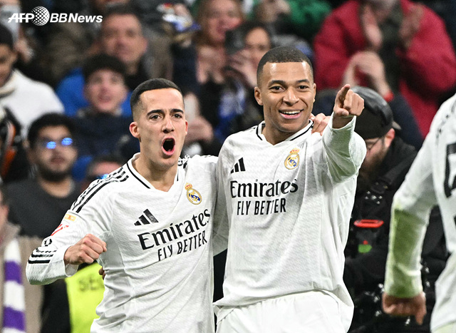 킬리안 음바페(오른쪽). /AFPBBNews=뉴스1