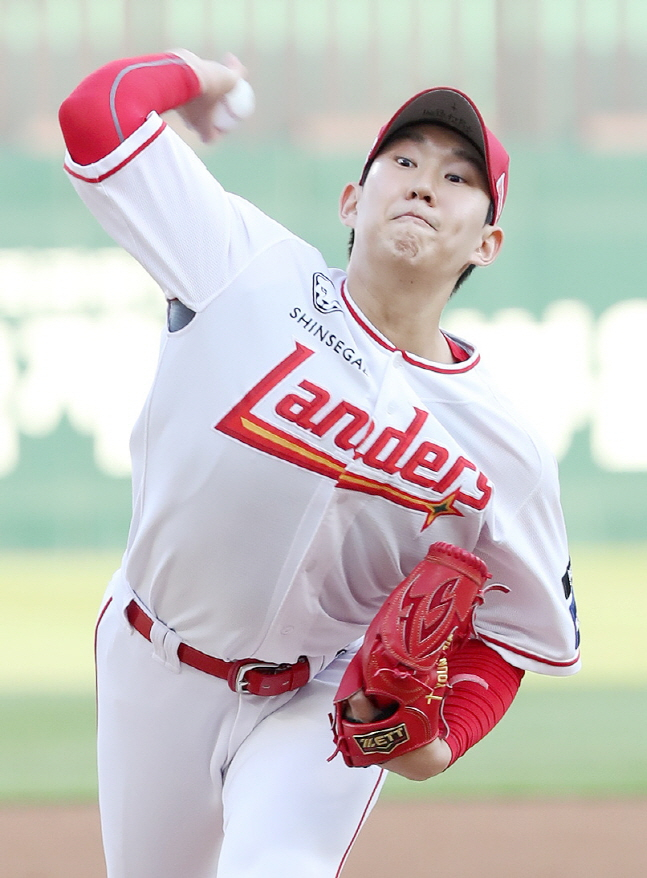 송영진의 투구 모습. /사진=SSG 랜더스 제공