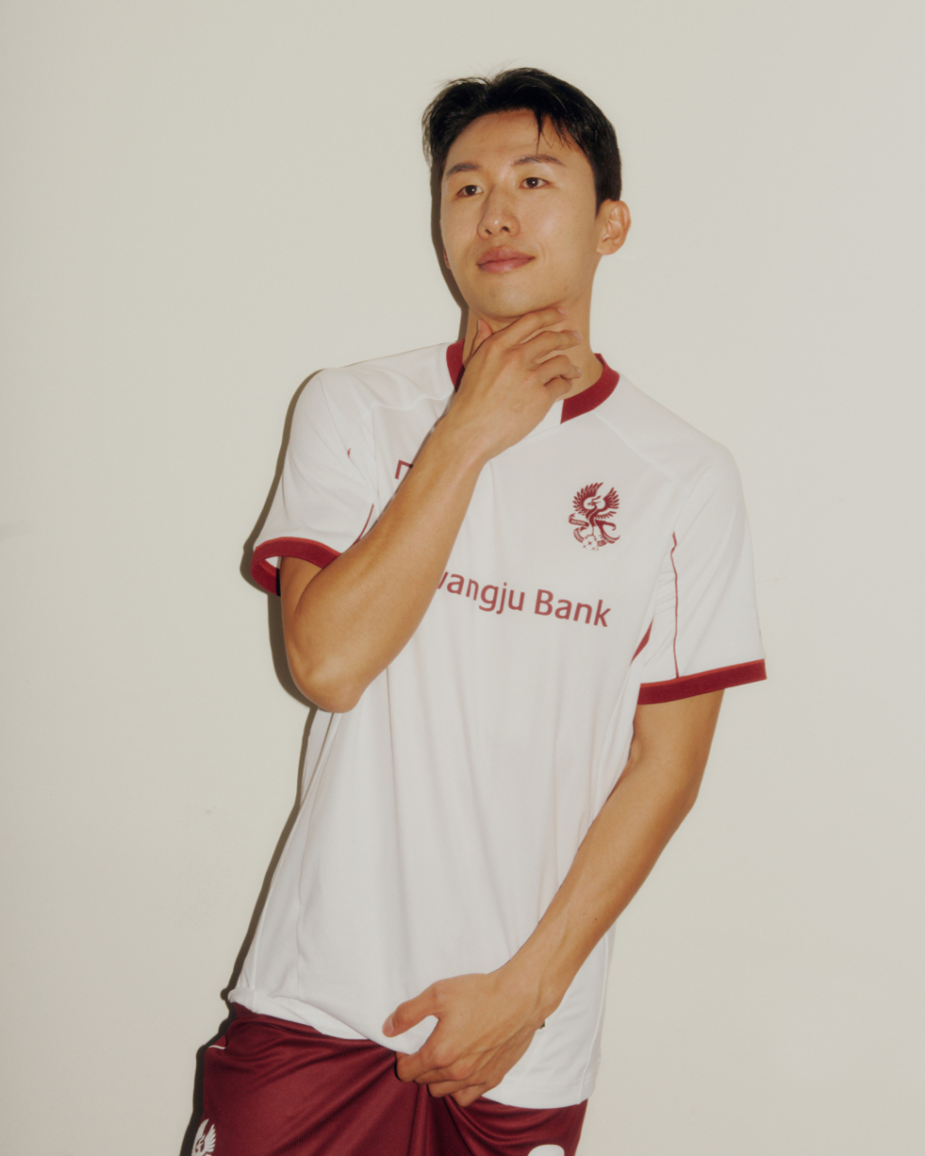 2025시즌 광주 어웨이 유니폼을 입은 이민기. /사진=광주FC 제공