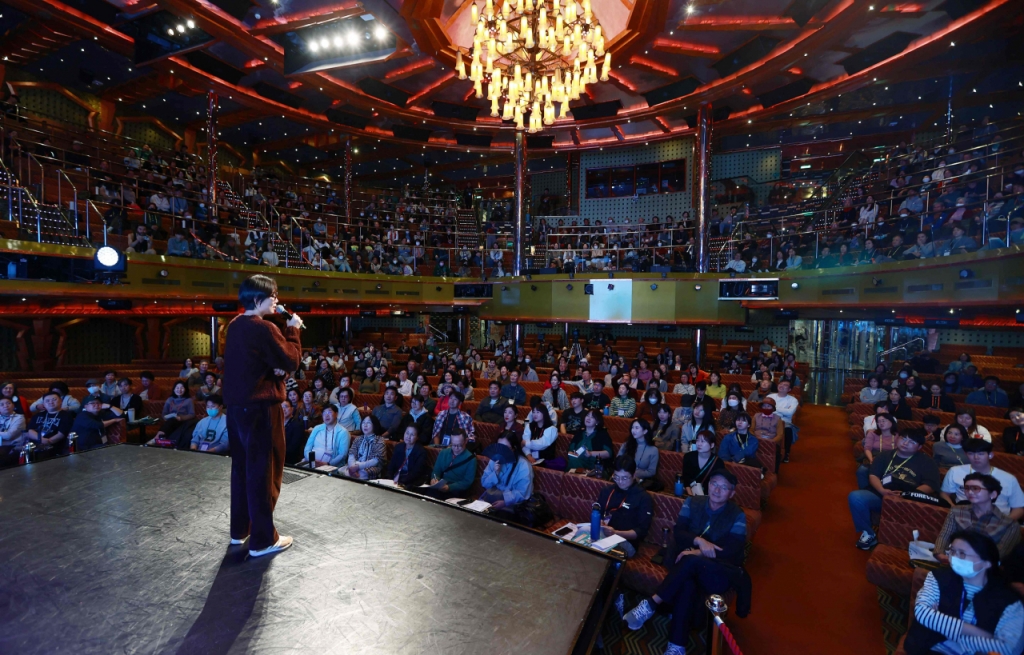 환경재단 그린보트에서 진행된 선상 강연 모습. 2025.01.21. /사진제공=환경재단