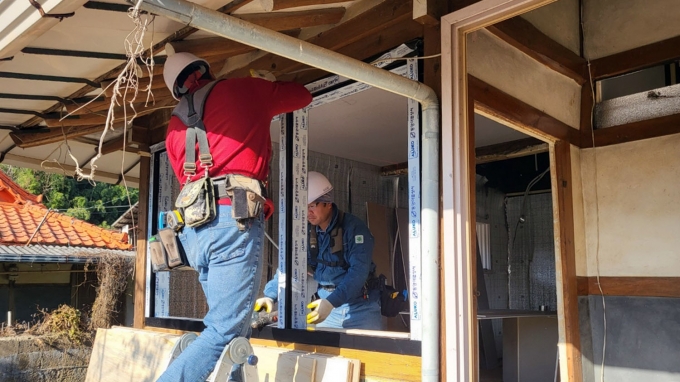 ▲전남 나주시가 농촌 빈집 정비사업을 진행하는 모습/사진제공=나주시