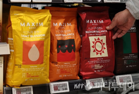서울 시내 대형마트에서 커피가 판매되고 있다./사진=(서울=뉴스1) 박세연 기자