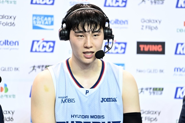 현대모비스 신민석이 5일 삼성전 종료 후 인터뷰를 하고 있다. /사진=KBL 제공