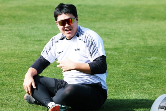 LG 트윈스 불펜 투수 장현식의 미국 애리조나 캠프 훈련 모습. /사진=LG 트윈스 제공