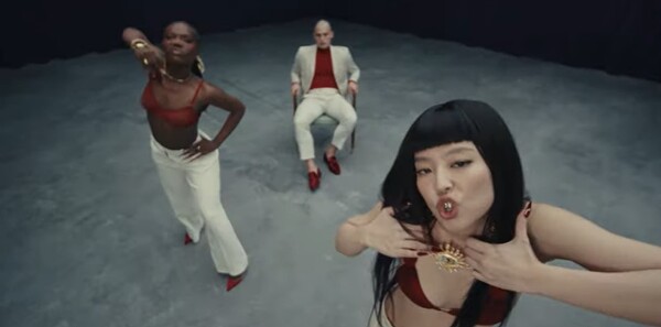 /사진= 제니 '엑스트라엘(ExtraL)' 뮤직비디오 화면