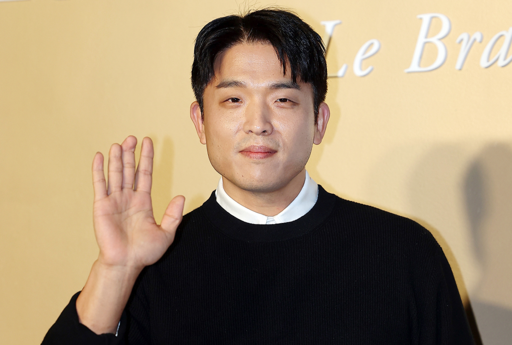 안성재 셰프가 지난해 11월 22일 서울 성동구 성수동에서 열린 스위스 시계 브랜드 오데마 피게 AP 플래그십 그랜드 오프닝 행사에 참석해 포즈를 취하고 있다./사진=뉴스1