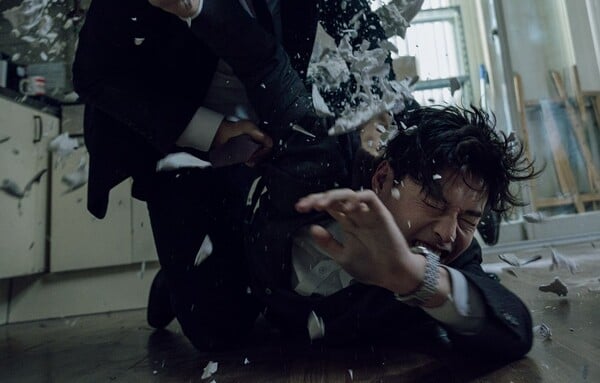 '스트리밍' 스틸 컷 / 사진=롯데엔터테인먼트