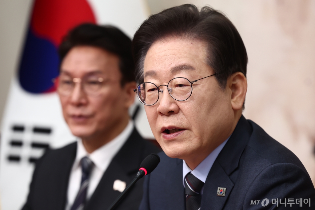 이재명 더불어민주당 대표가 28일 오전 서울 여의도 국회에서 열린 확대간부회의에서 모두 발언을 하고 있다. 2025.2.28/사진=뉴스1 \