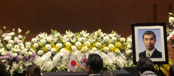 가토리 요시노리(鹿取克章) 일한문화교류기금 이사장은 지난달 26일 도쿄 신오쿠보역에서 열린 '의인 이수현 추모식' 행사에도 고 이수현씨 모친인 신윤찬씨와 함께 참석했다. 가토리 이사장은 이수현씨를 기리는 LSH 아시아 장학회장을 2017년부터 역임하고 있다. 이 장학회는 23년 간 1200명이 넘는 일본 유학생에게 장학금을 수여하며 한일 간 가교 역할을 하고 있다. / 사진=머니투데이DB