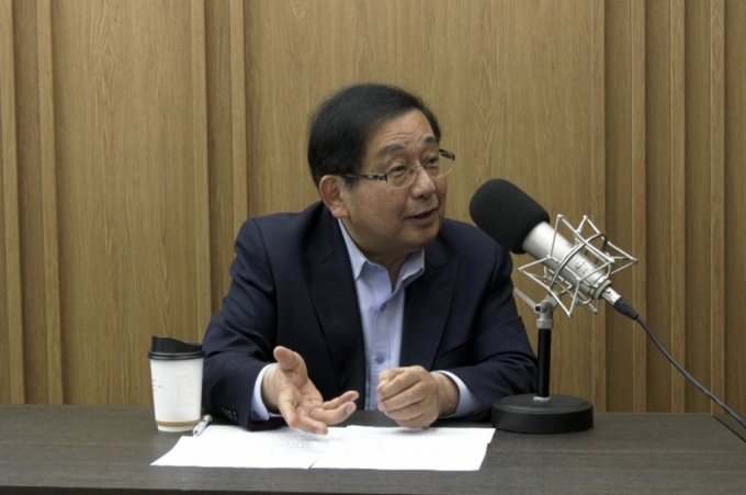 호사카 유지 세종대 교수가 27일 머니투데이 더300(the300)과 인터뷰를 진행하고 있다.