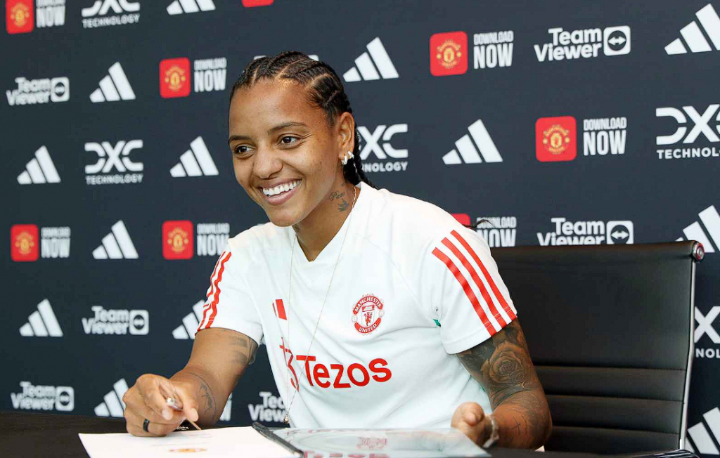 게이세 페레이라의 맨체스터 유나이티드 입단 당시. /사진=맨체스터 유나이티드 공식 홈페이지