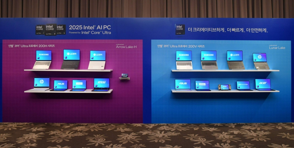 인텔 코어 Ultra 프로세서 탑재 노트북이 전시돼 있다. /사진=인텔코리아