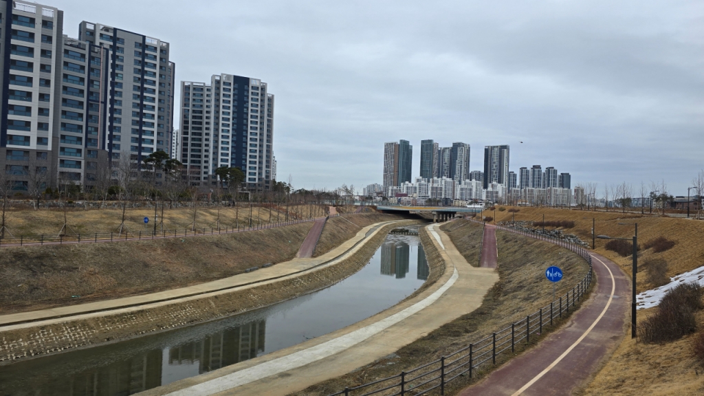 하수가 지나는 대곶천./사진=권현수기자