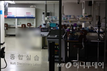 17일 서울 시내 한 의과대학 실습실 모습. /사진=[서울=뉴시스] 황준선 기자