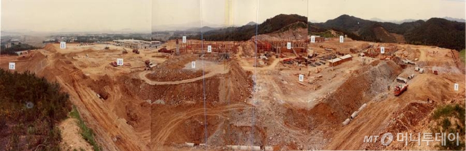 1983년 삼성전자의 기흥반도체 공장 건설현장이다. /사진=머니투데이 DB