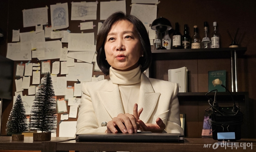 (대구=뉴스1) 남승렬 기자 = 허은아 전 개혁신당 대표가 28일 대구 중구의 한 카페에서 기자들과 만나 질문에 답하고 있다. 2025.2.28/뉴스1 Copyright © 뉴스1. All rights reserved. 무단 전재 및 재배포, AI학습 이용 금지. /사진=(대구=뉴스1) 남승렬 기자