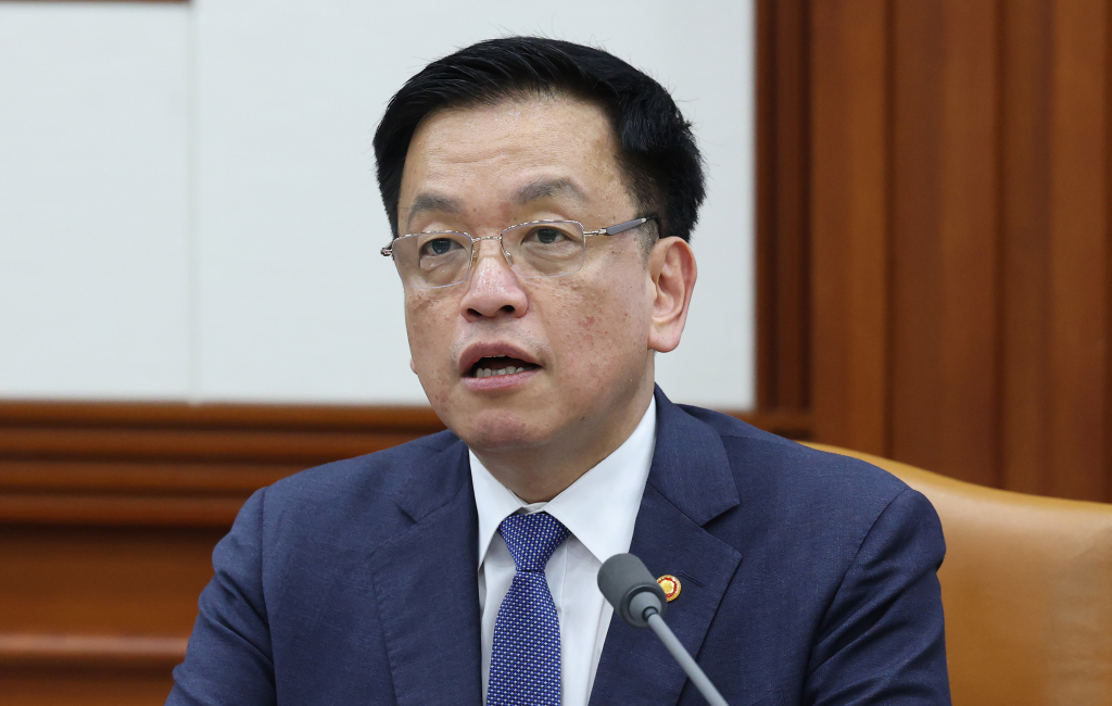 최상목 부총리 겸 기획재정부 장관이 25일 서울 종로구 정부서울청사에서 열린 제4차 공급망안정화위원회 회의에서 발언을 하고 있다./사진제공=뉴스1