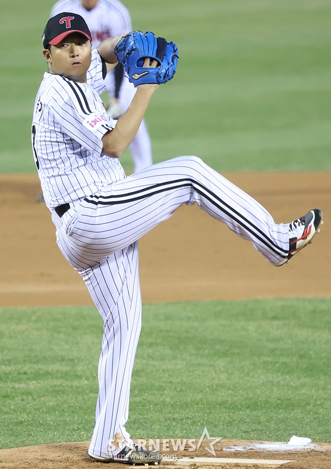 투구하는 송승기. /사진=김진경 대기자