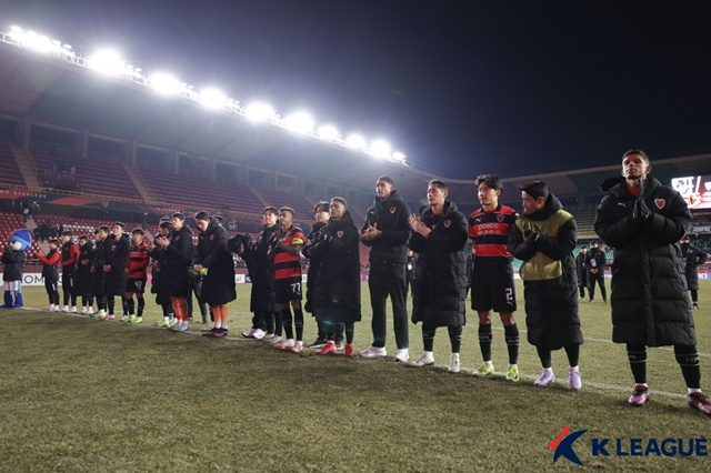 포항스틸러스 선수단. /사진=한국프로축구연맹 제공