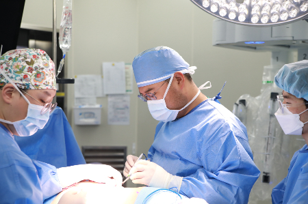 고경태 교수 수술 모습./사진=강동성심병원