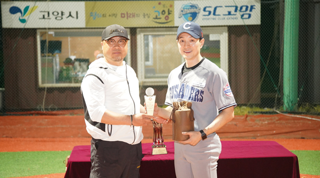 크루세이더스 배우 정성일(오른쪽). /사진=한스타미디어