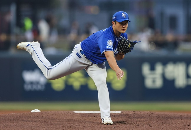 삼성 최원태가 2일 광주 KIA전에서 역투하고 있다. /사진=삼성 라이온즈 제공