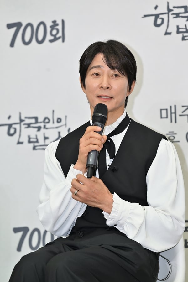 KBS 1TV '한국인의 밥상'의 새 프리젠터 배우 최수종./사진=KBS