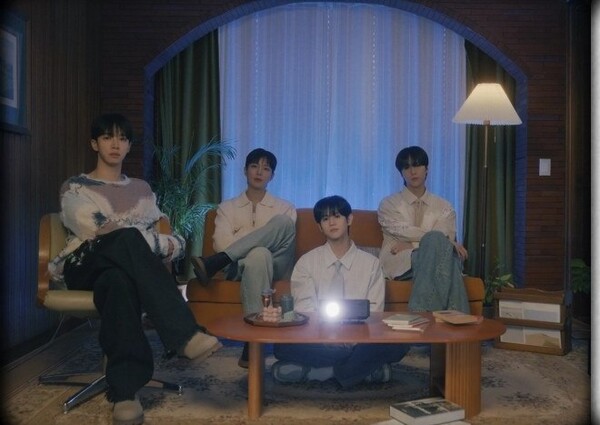 하이라이트 / 사진=어라운드어스