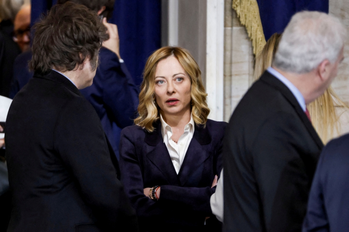 조르자 멜로니 이탈리아 총리(가운데)가 지난 1월 도널드 트럼프 미국 대통령 취임식에 참석 중인 모습./로이터=뉴스1