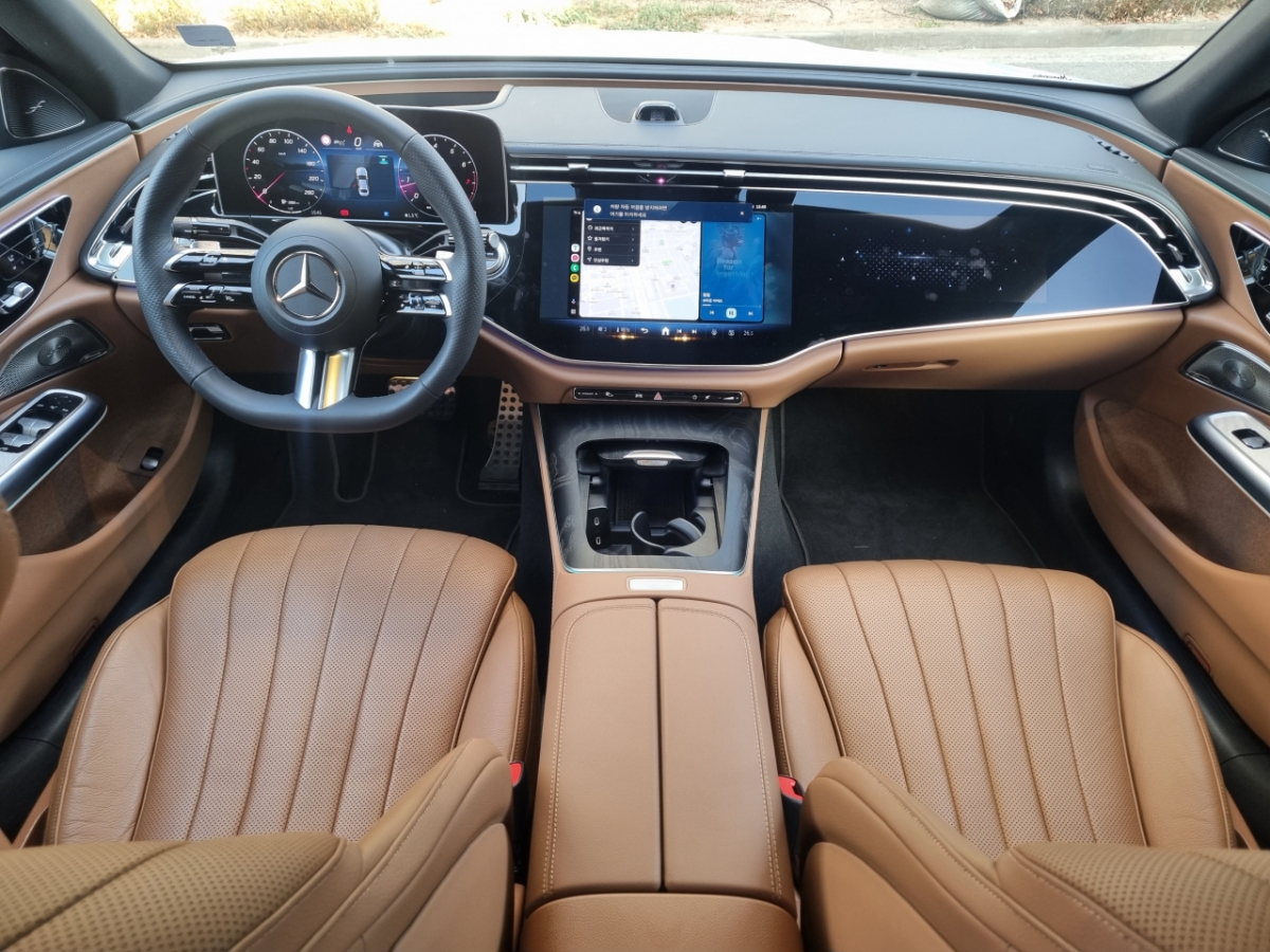 벤츠 E 300 4MATIC AMG 라인. /사진=강주헌 기자