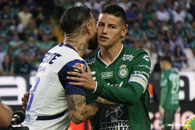 세르히오 라모스(왼쪽)와 하메스 로드리게스. /AFPBBNews=뉴스1