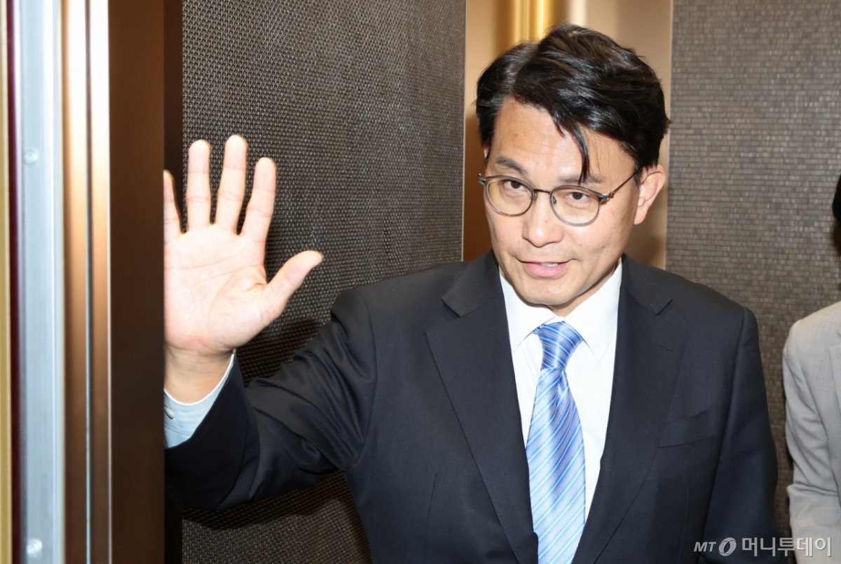 윤상현 국민의힘 의원이 8일 서울 종로구 정부서울청사로 들어서고 있다. 2025.4.8/사진=뉴스1 /사진=(서울=뉴스1) 임세영 기자