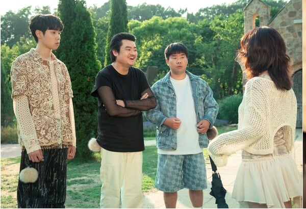 사진=스튜디오피닉스, SLL