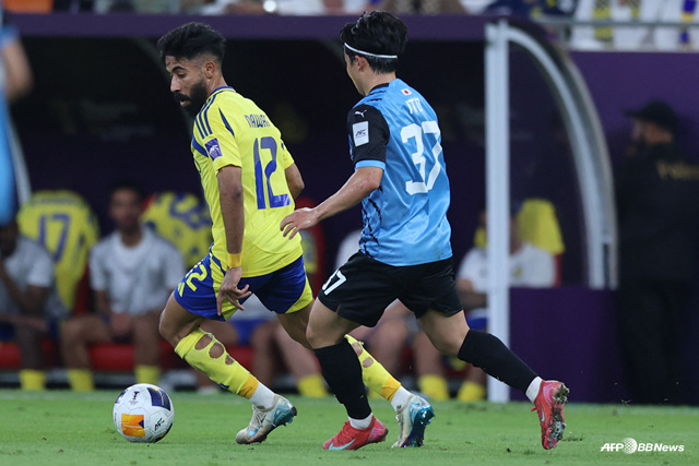 알나스르(노란색 유니폼)와 가와사키 경기. /AFPBBNews=뉴스1