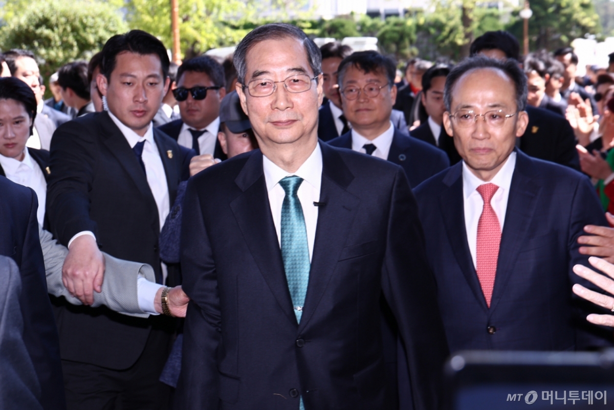 미국 증시 뛰었는데 한국은…