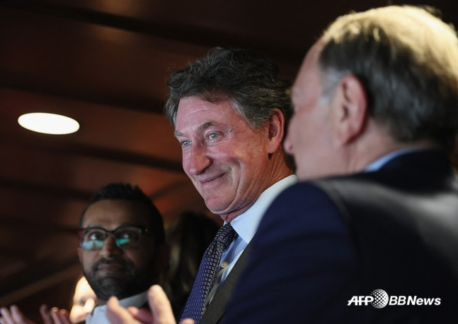 웨인 그레츠키(가운데). /AFPBBNews=뉴스1