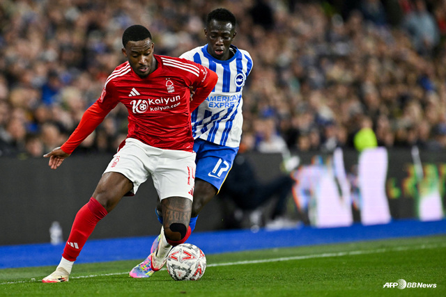 경기에 집중하는 칼럼 허드슨 오도이(왼쪽). /AFPBBNews=뉴스1