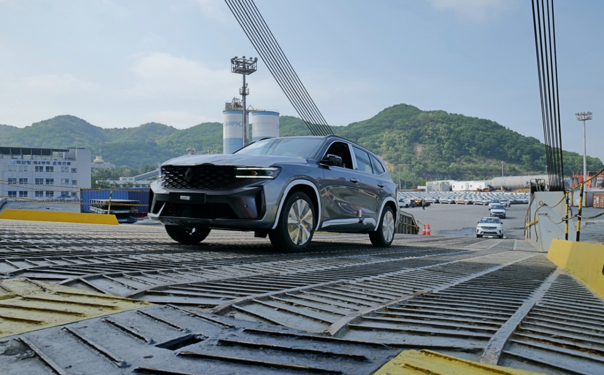 그랑 콜레오스 중남미 수출 초도 물량 선적. /사진제공=르노코리아