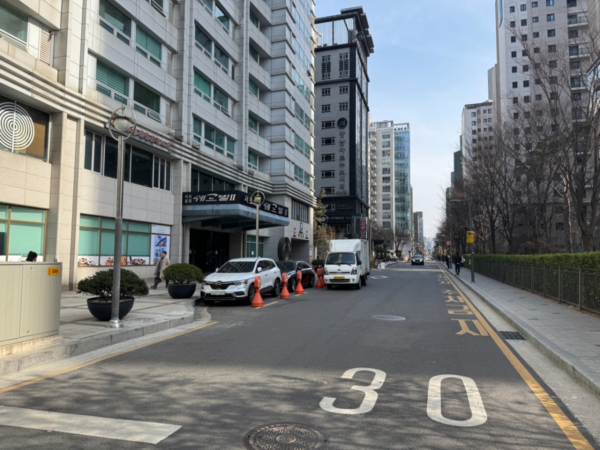 서울 서초구 서초대로74길 전 구간 전봇대 없는 거리. /사진=서울 서초구청