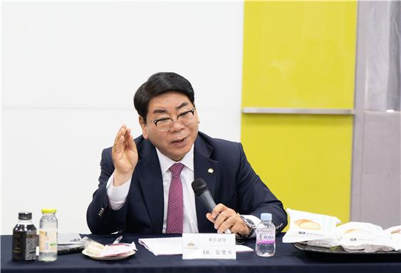 김영식 푸드코아 대표이사